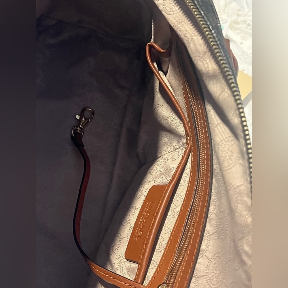 Michael Kors Jet Set Travel Large Satchel with Gold Accents - Picture 8 of 10
